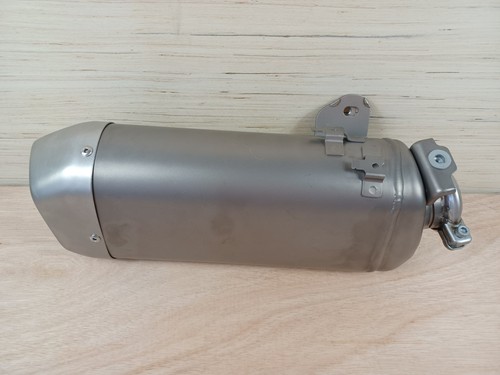 Yamaha r1m 22 - yamaha, exhaust
