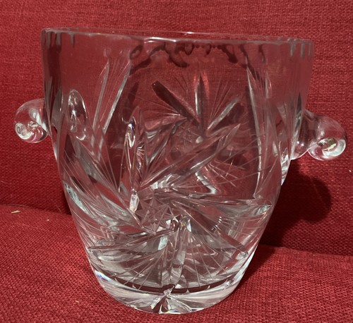 Stunning heavy cut crystal - cut,