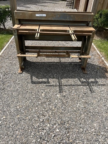 Edwards treadle guillotine - edwards,