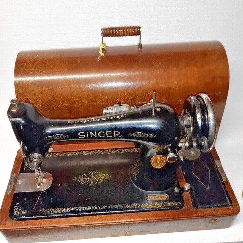 1928 knee operated singer - knee,