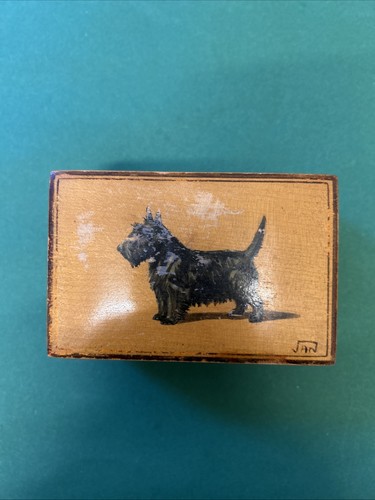 Vtg wooden box scottish - box,,