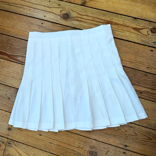 Retro white pleated tennis - white,