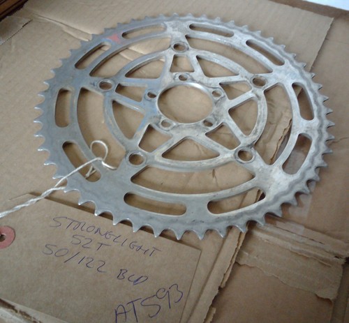 Stronglight type 52 tooth - type,