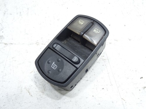 2010 vauxhall vectra front - c,