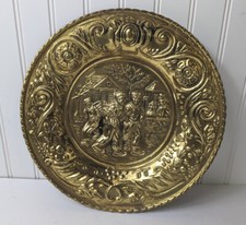 Vintage Peerage Brass Plate Wall Hanging 12" Winter Ice Skaters Scene England