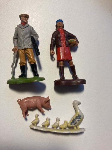 Britains farm figures - 4, x