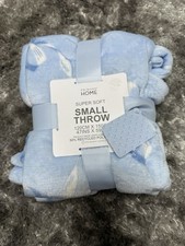 Blue Bow Viral Throw Blanket