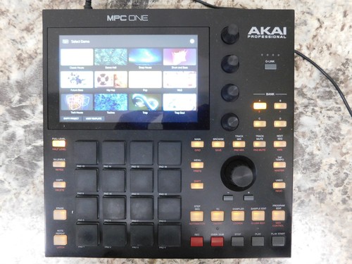 Akai mpc one pro - akai, audio