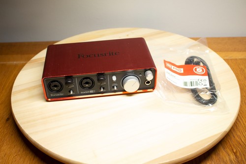 Focusrite scarlett 2i2 - scarlett,