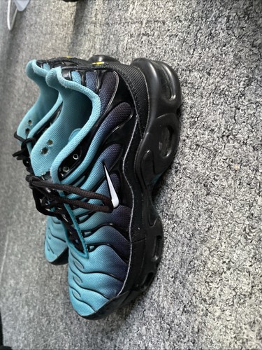 Nike black blue trainers - black,