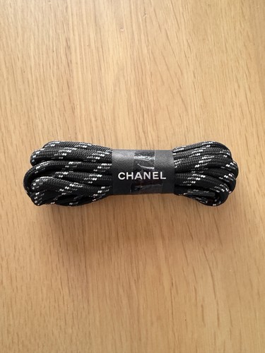 Chanel black white - chanel, speckled