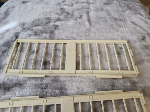 Sindy dreamhouse railings - sindy's,