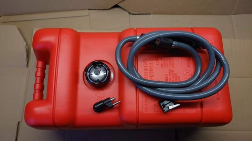 Fuel tank for - , outboard