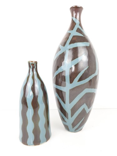 Turquoise brown ceramic - &,