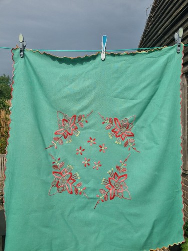 Vintage embroidered tablecloth - embroidered,