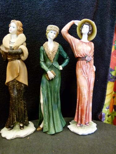 Regal collection figurines - collection,