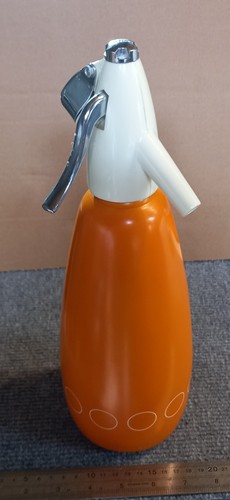 Classic vintage orange white - &,