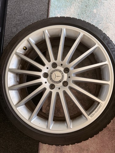 Mercedes amg a45 - 4,