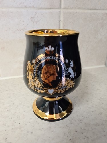 Prinknash black gold goblet - black,