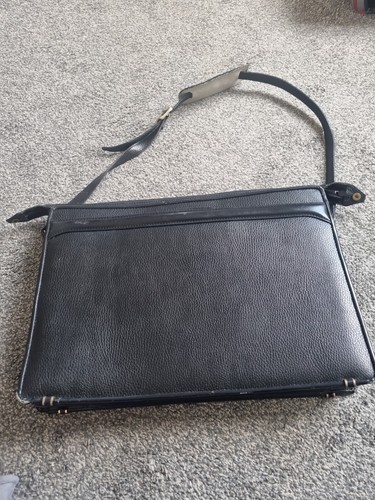 Brief case document - case, –
