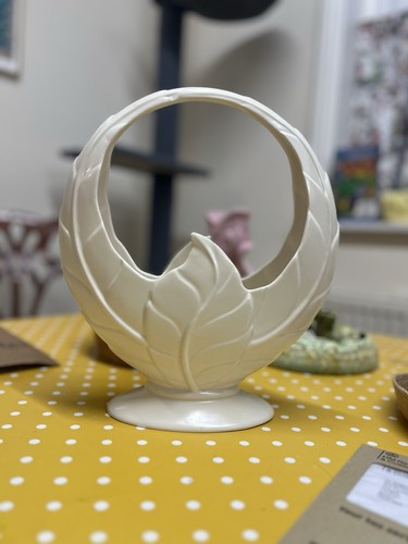 Art deco beswick basket - art,