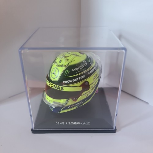 Spark scale mini helmet - 1/5,