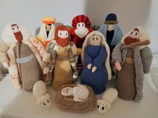 BEAUTIFUL HANDMADE KNITTED NATIVITY SCENE SET CHRISTMAS MARY JOSEPH BABY JESUS 