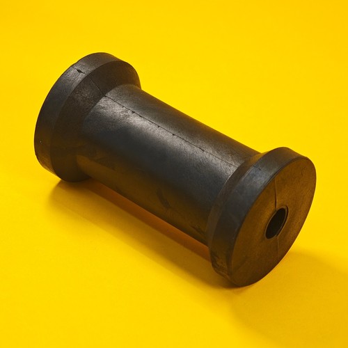 Flat keel roller boat trailer - keel,