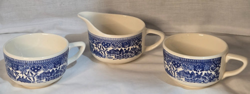 Vintage blue willow soup - willow, cups
