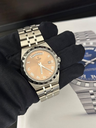 Tudor royal steel pink - 41, dial