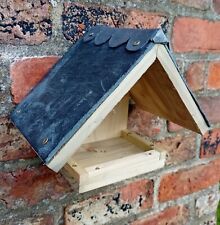 Bird table/bird feeder With