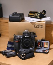 Nikon D3X 24.5 MP Digital SLR