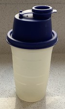 VINTAGE TUPPERWARE MIX-FIX