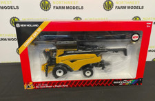 BRITAINS 1:32 SCALE 43332 NEW HOLLAND CR9.90 COMBINE HARVESTER