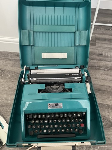 Vintage olivetti studio - vintage,
