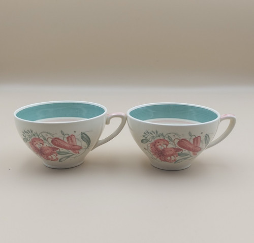 Pair vintage susie - pair,
