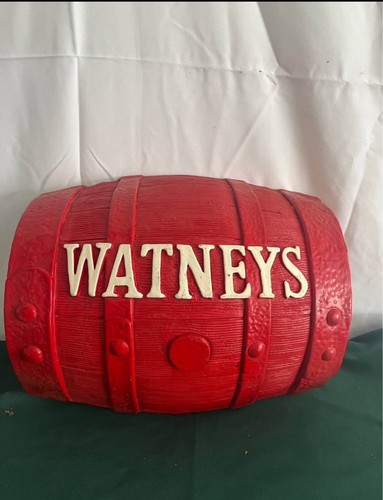 Watneys red barrel foam - barrel,