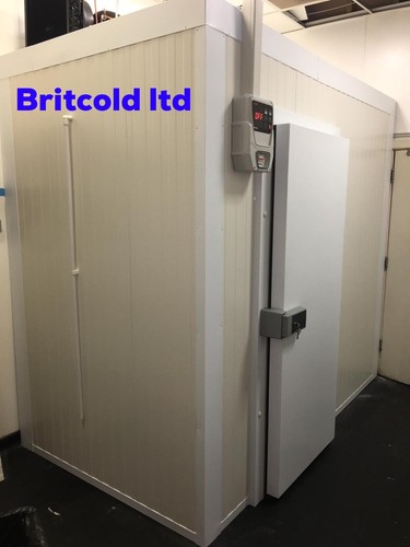 Walk fridge unit cold - walk,