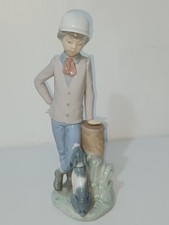 Lladro NAO Figurine , Boy With