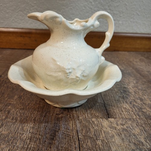Vintage small mccoy - small, water