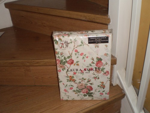 Laura ashley moutney - ashley,