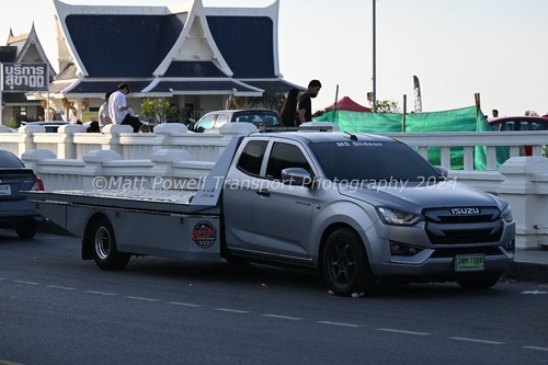 Truck photo 12x8 isuzu d - d, max