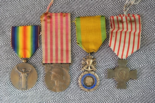 French ww1 four - four, medals