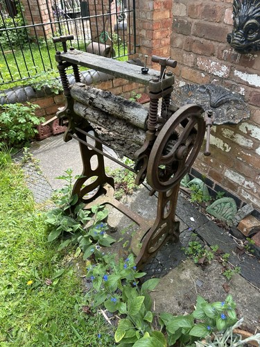 Antique mangle cast iron - cast,