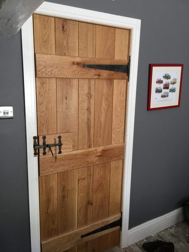 Solid oak ledged door - ledged,