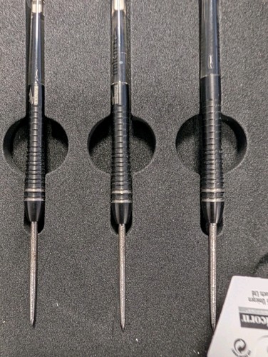 Gary anderson unicorn darts - unicorn,
