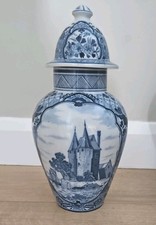 Vintage Delft Vase, Ginger Jar. Blue & White Pattern 33cm Tall.