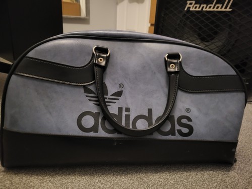 Vintage 1970s adidas trefoil - adidas,