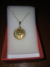 9ct yellow gold dainty St