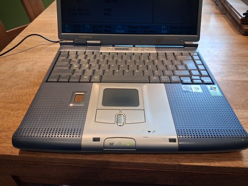 Vintage samsung gt9000 laptop - vintage,